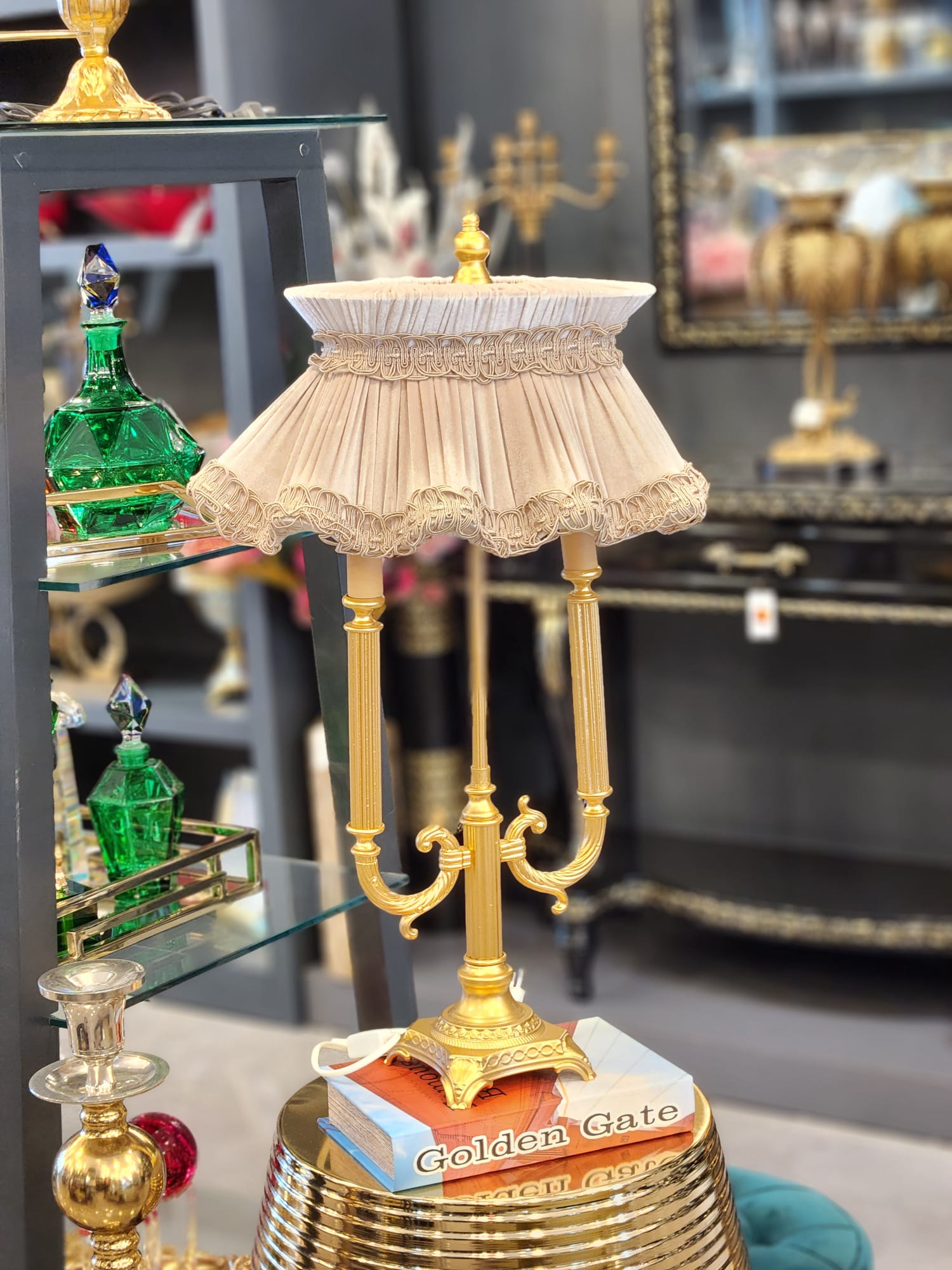 Selçuklu Abajur ALTIN Ayak VİZON Başlık 70X45CM.