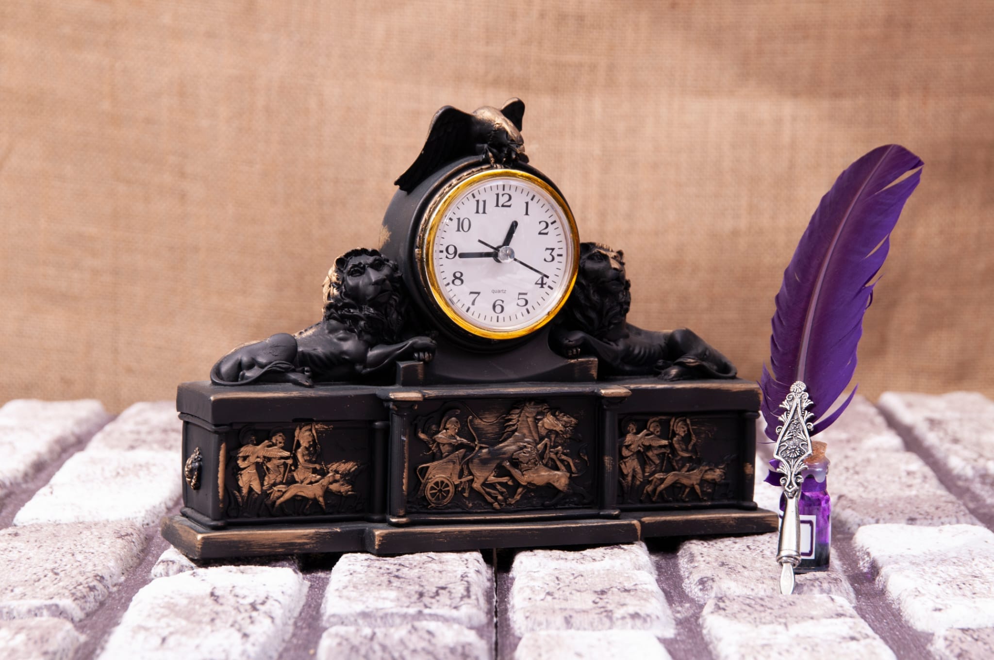 Aslanlı Saat 22x28cm.