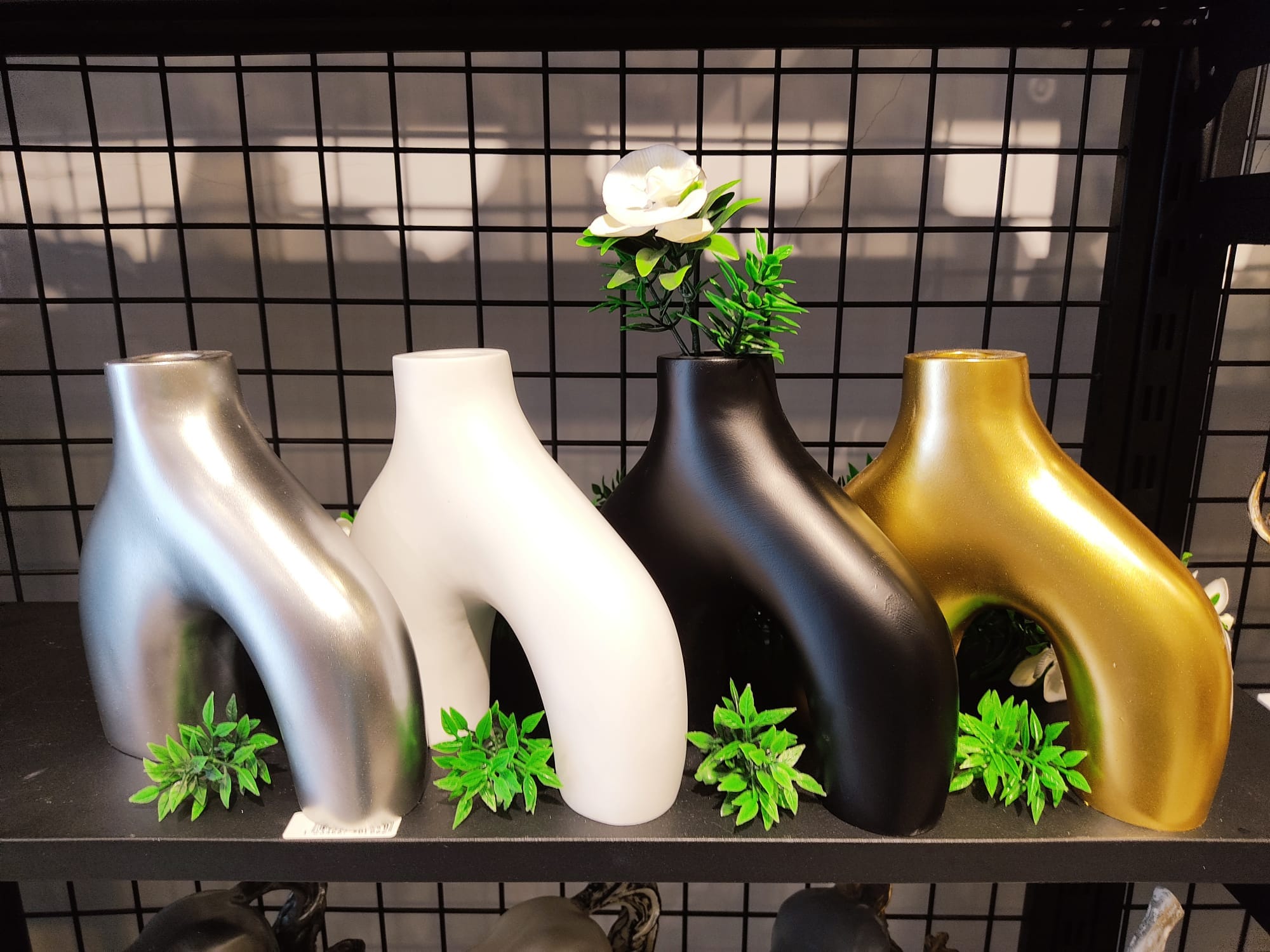 Çift Ayaklı Vazo 21x21cm.